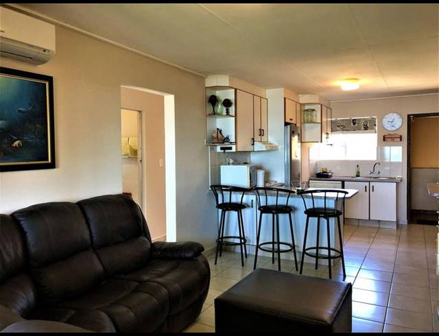 2 BEDROOM APARTMENT FOR SALE IN UVONGO